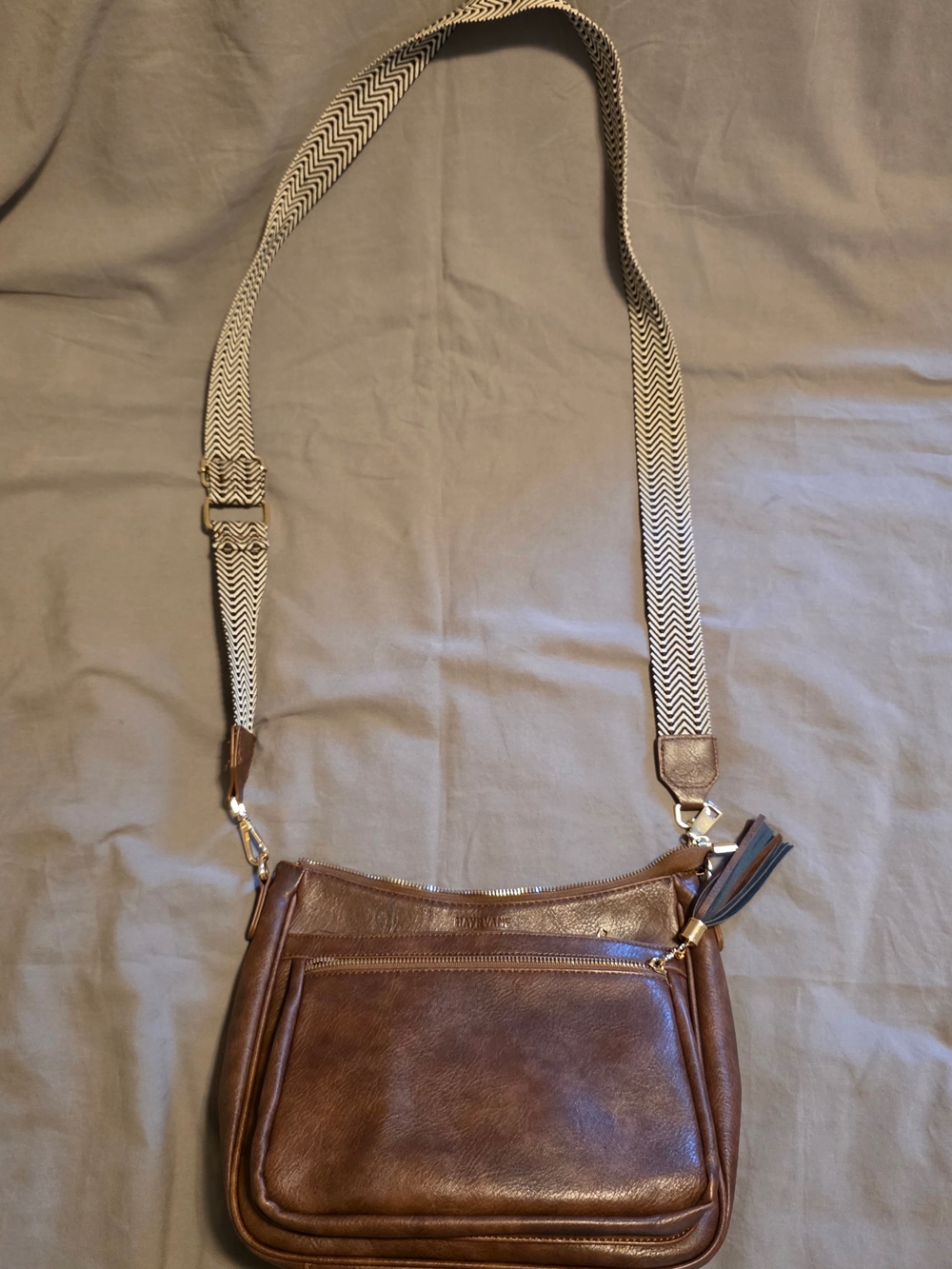 Tan Faux Leather Crossbody Bag with Removable Patterned Strap *Like New*